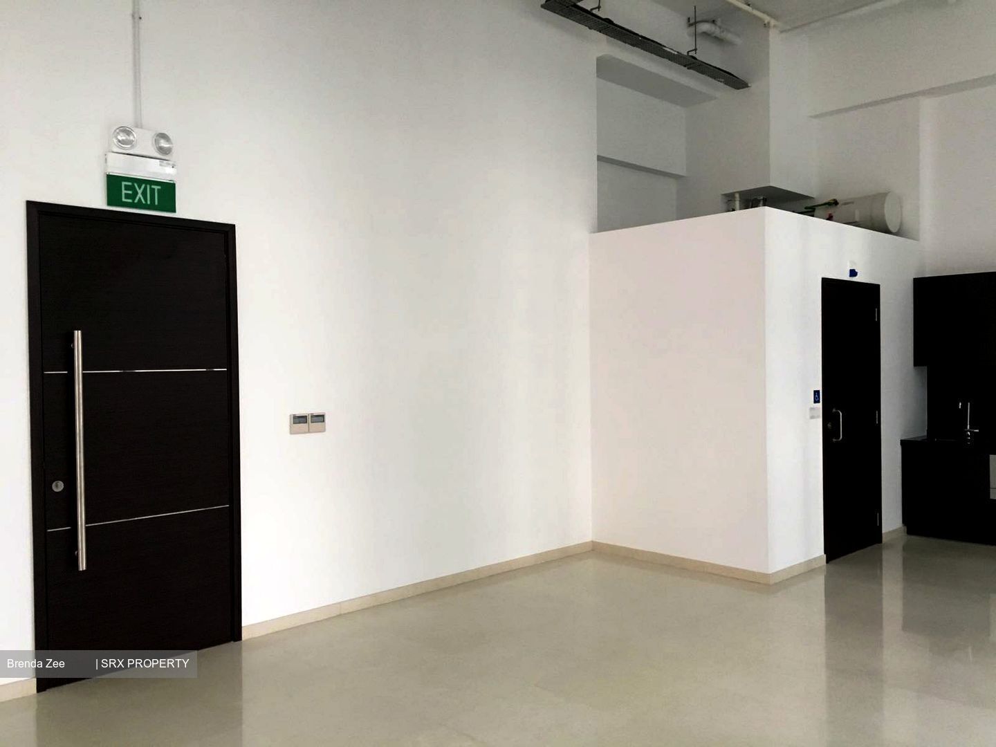 Eon Shenton (D2), Office #388638071